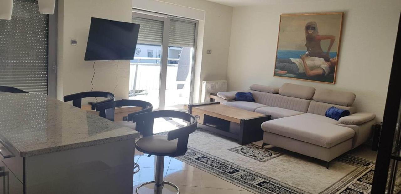 Apartament Happy - Basen, Plaza, Ochrona 24H - 3 Sypialnie Dla Maksymalnie 8 Osob Pobierowo Ngoại thất bức ảnh